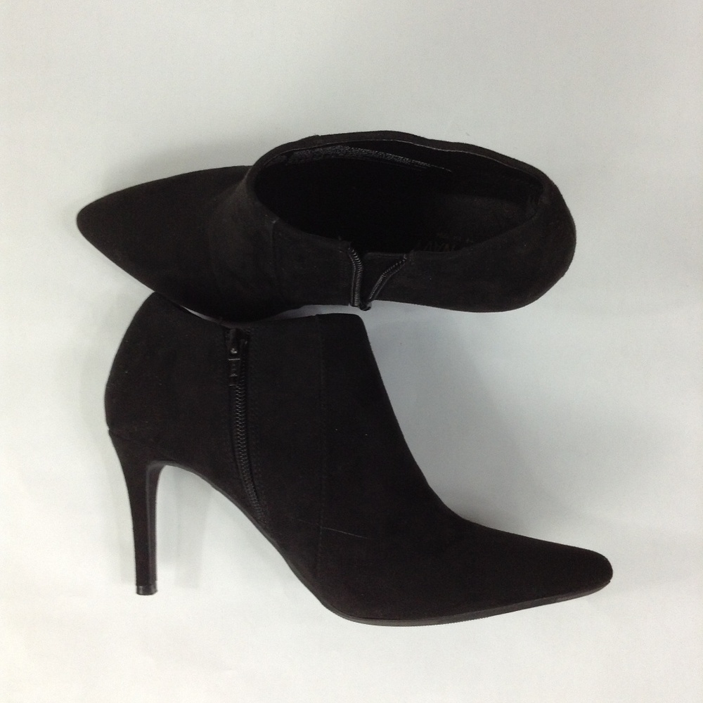 Old Navy Faux Suede Heeled Shootie Black Jack